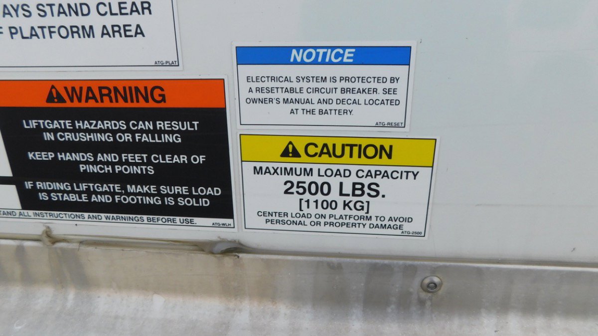 Used 2020 Isuzu NPR image 31