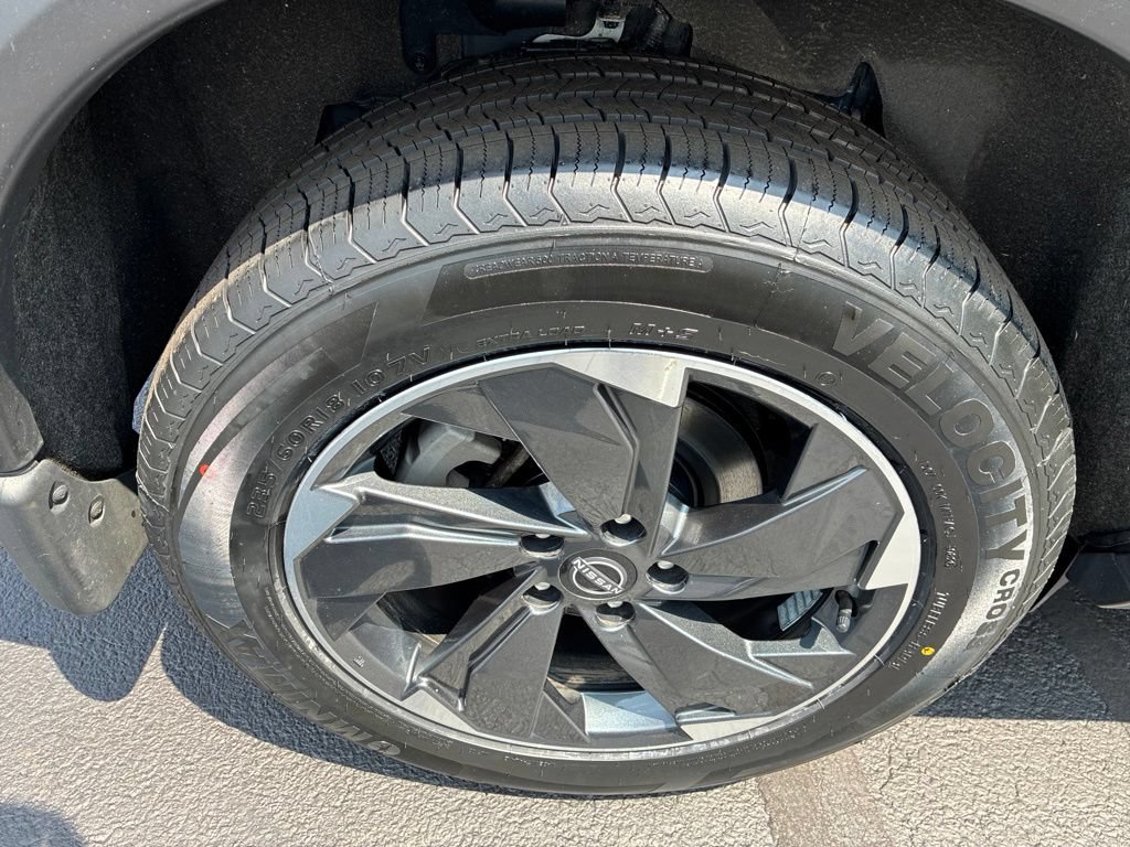 Certified 2024 Nissan Rogue SV w/ SV Premium Package AWD/4WD image 10