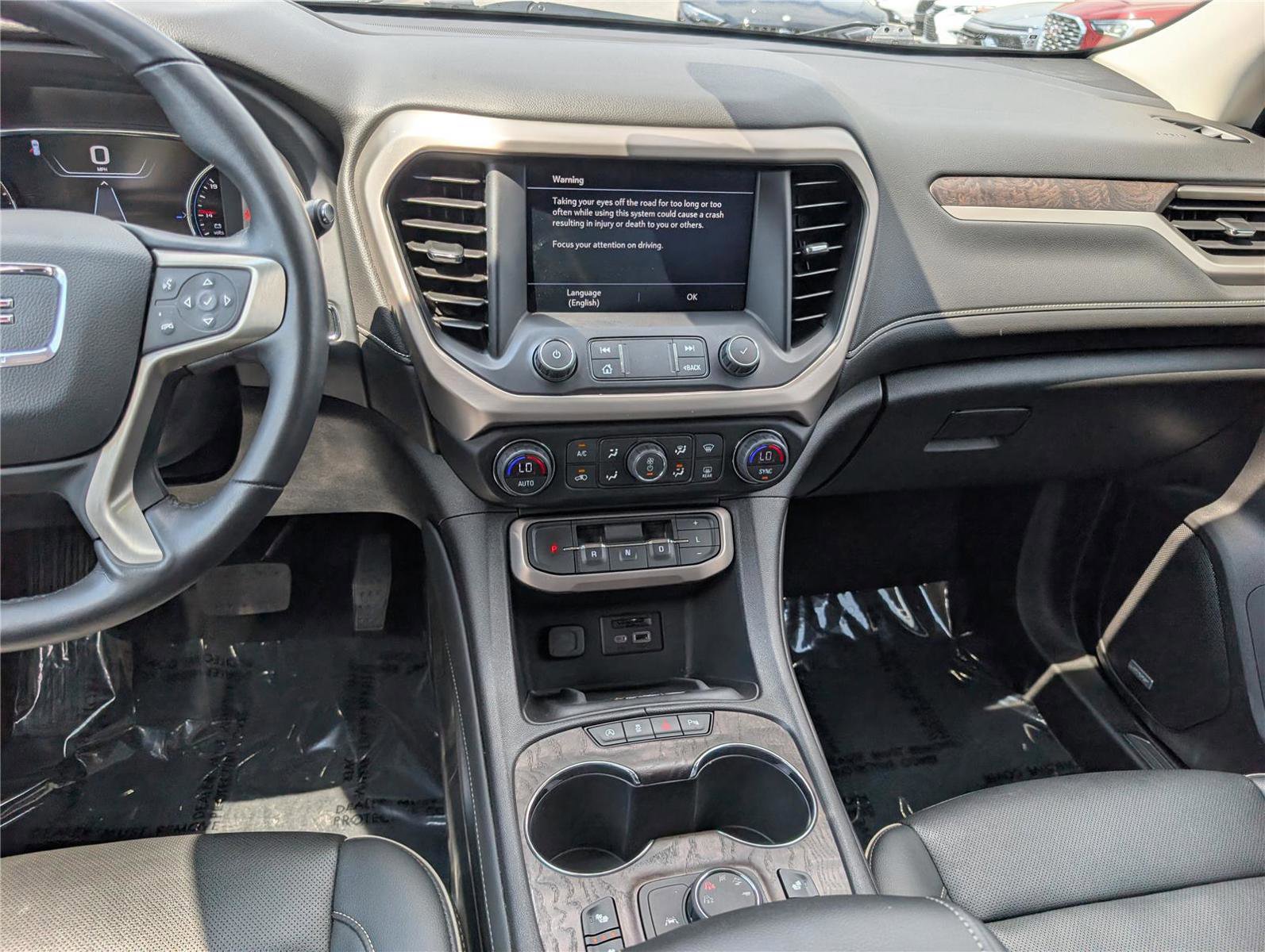 Used 2022 GMC Acadia Denali w/ Denali Ultimate Package AWD/4WD image 21