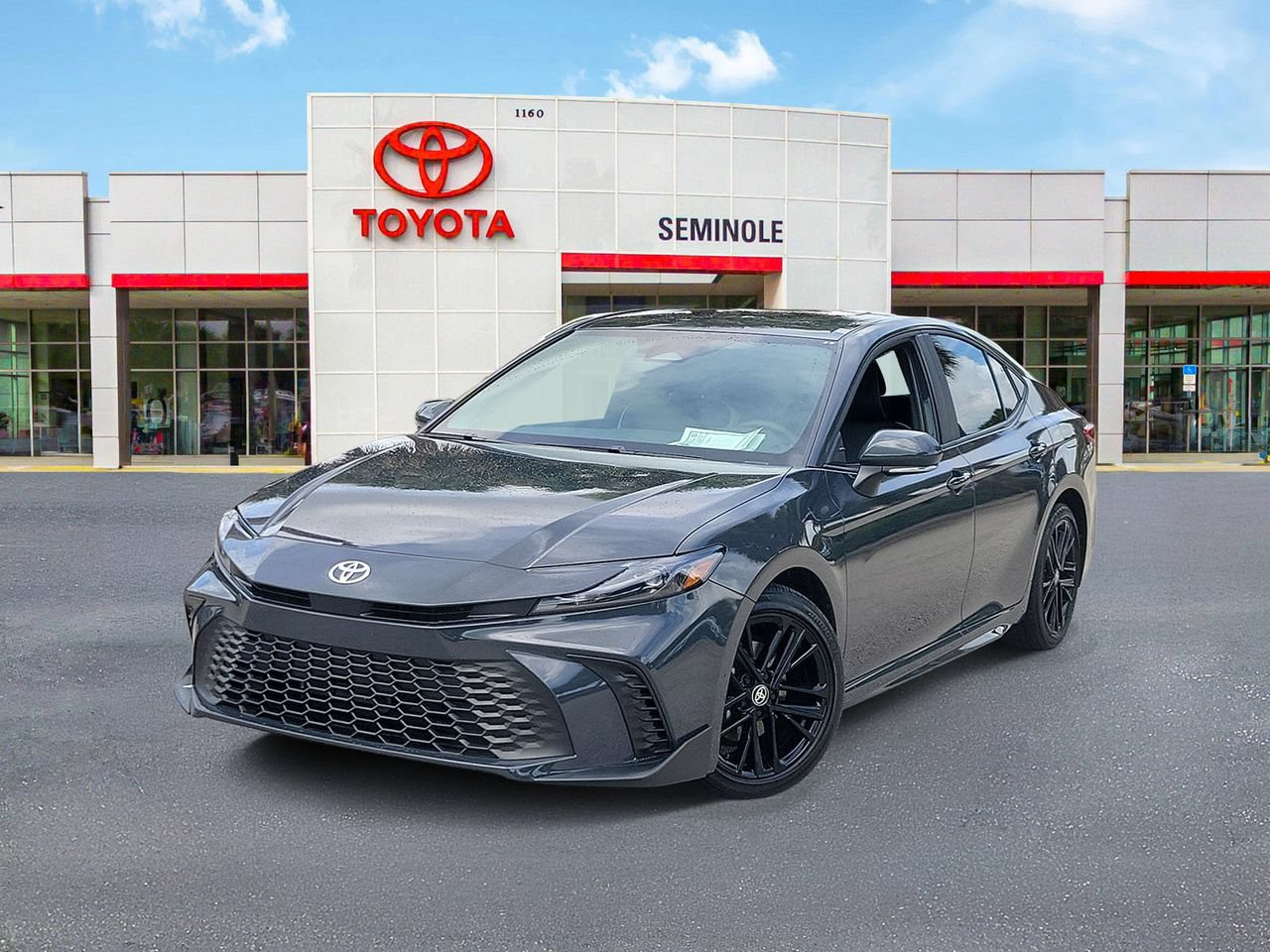 Used 2026 Toyota Camry SE FWD image 1