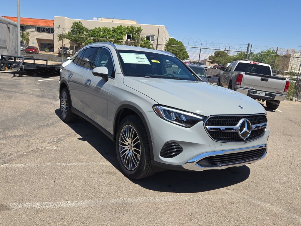 New 2026 Mercedes-Benz GLC 300 image 1