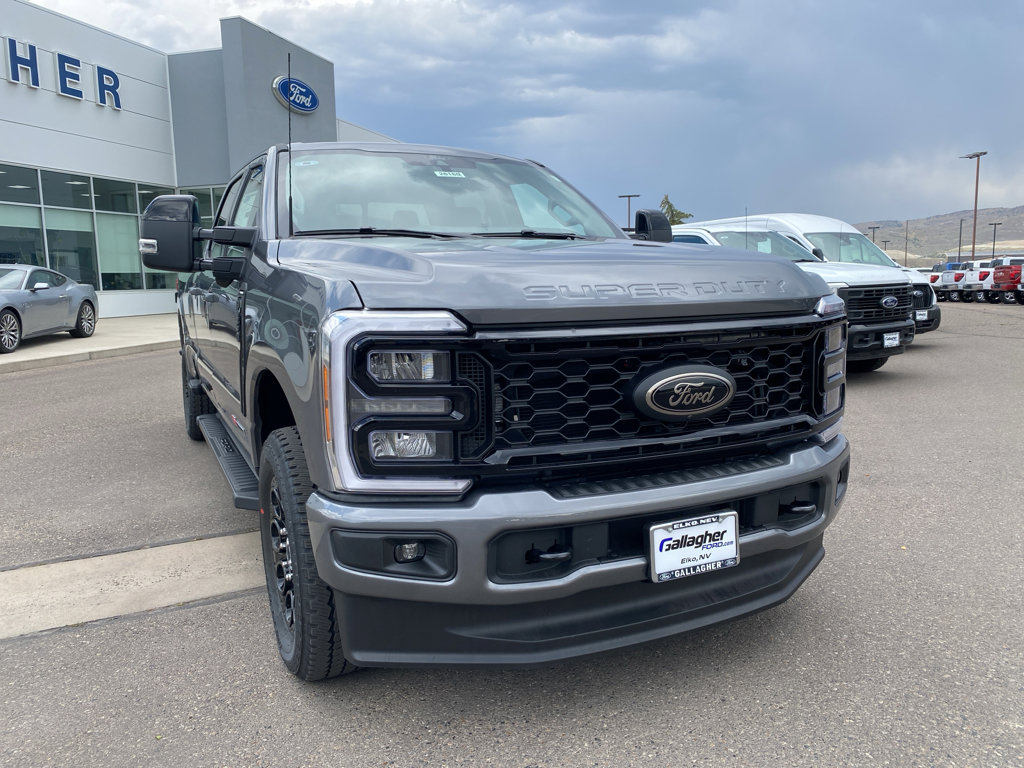 New 2025 Ford F350 4x4 Crew Cab Super Duty image 17