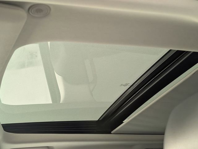 Used 2025 Ford Expedition Platinum image 13