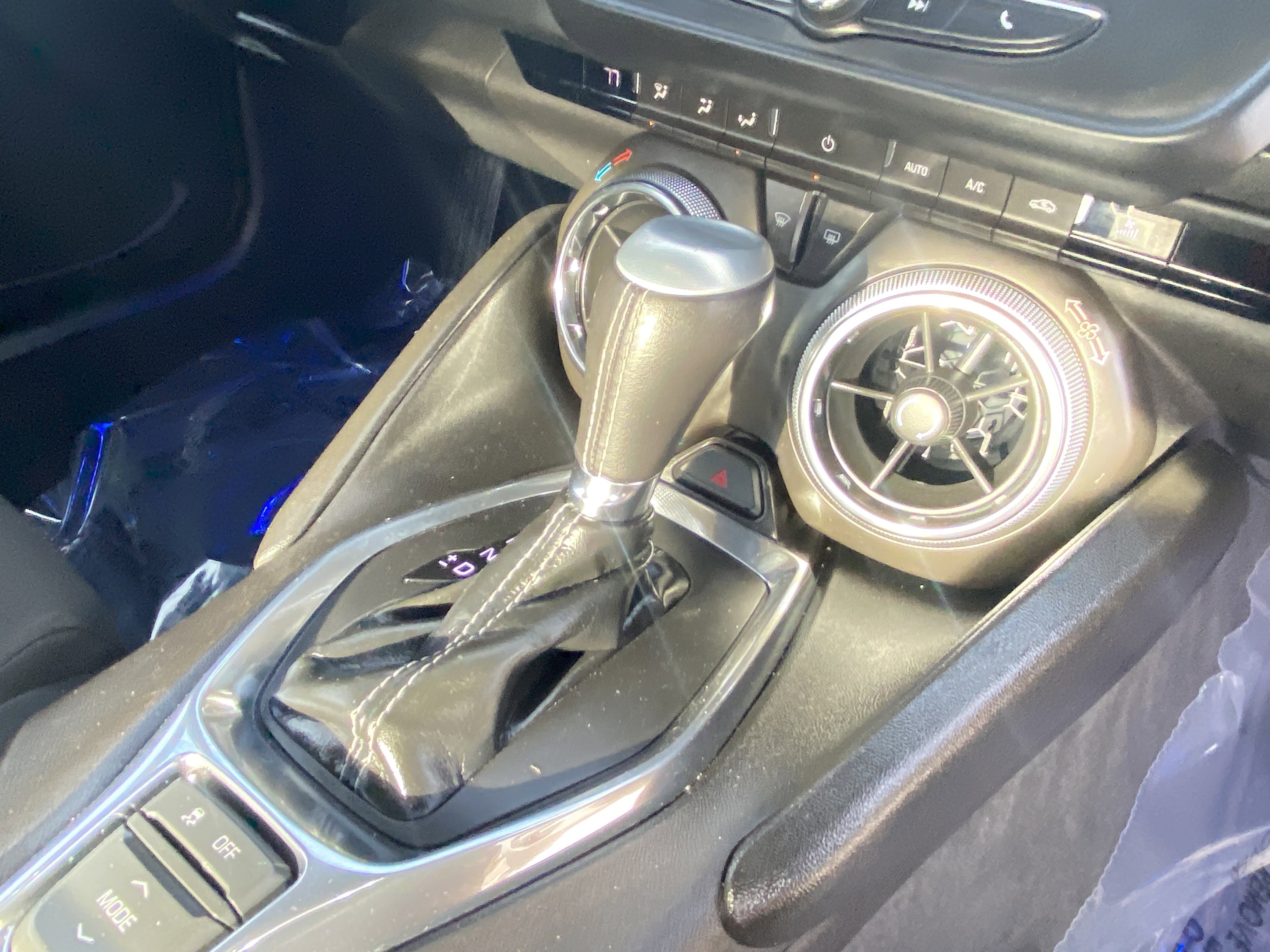 Used 2018 Chevrolet Camaro LT image 16