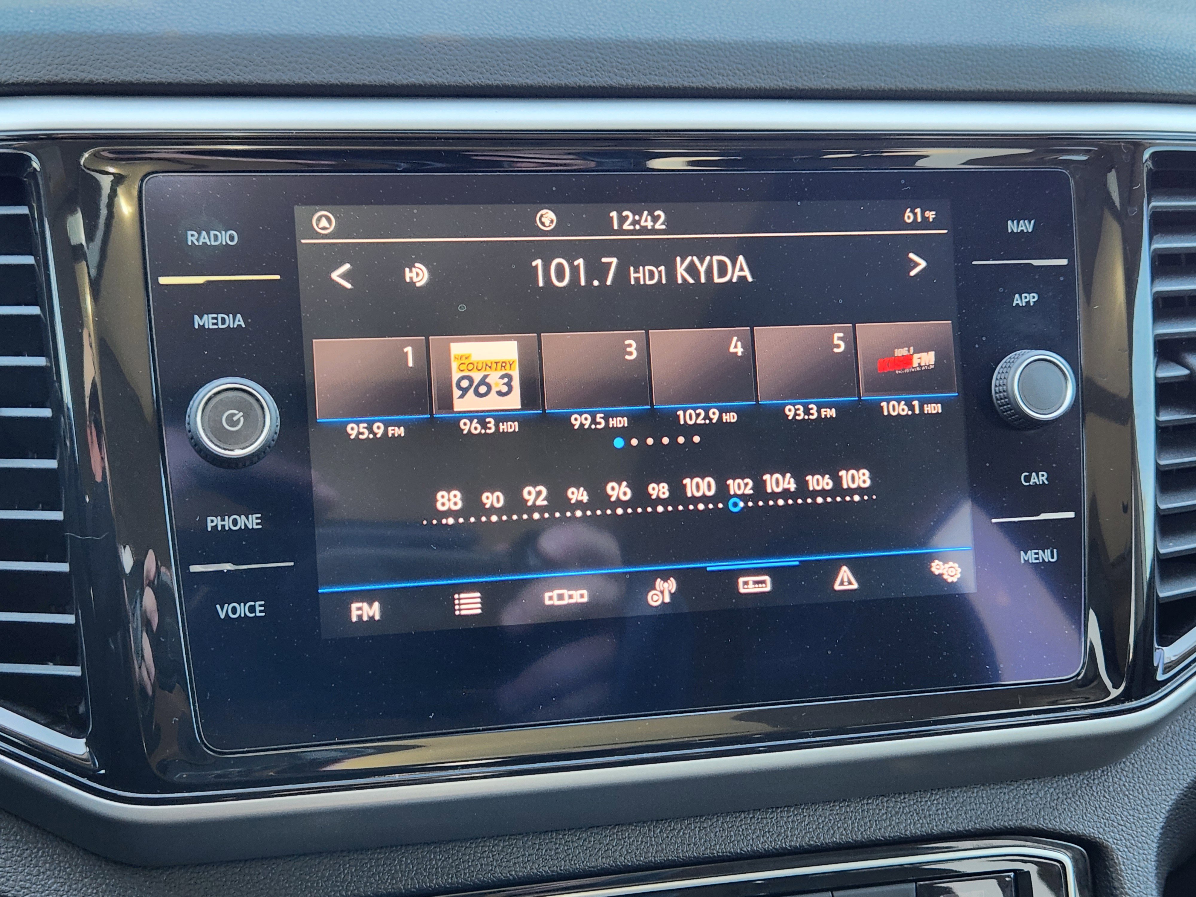 Used 2021 Volkswagen Atlas SEL image 16