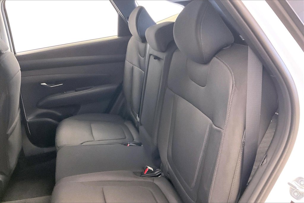 New 2025 Hyundai Tucson SE image 10