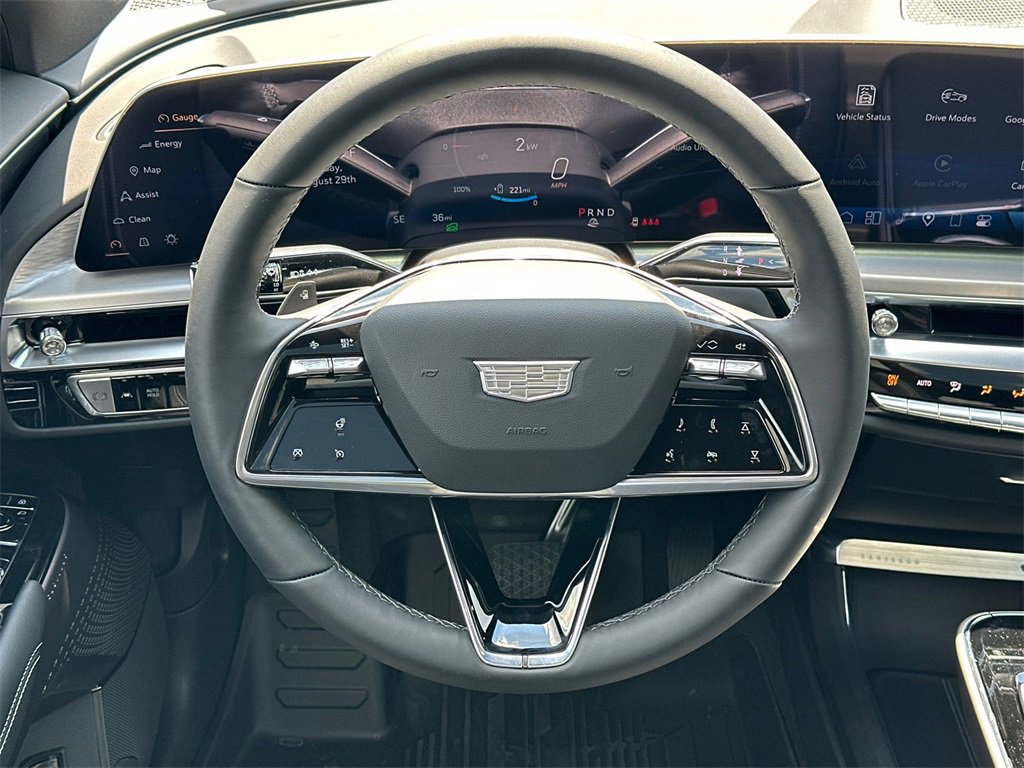 New 2025 Cadillac Lyriq Luxury image 23