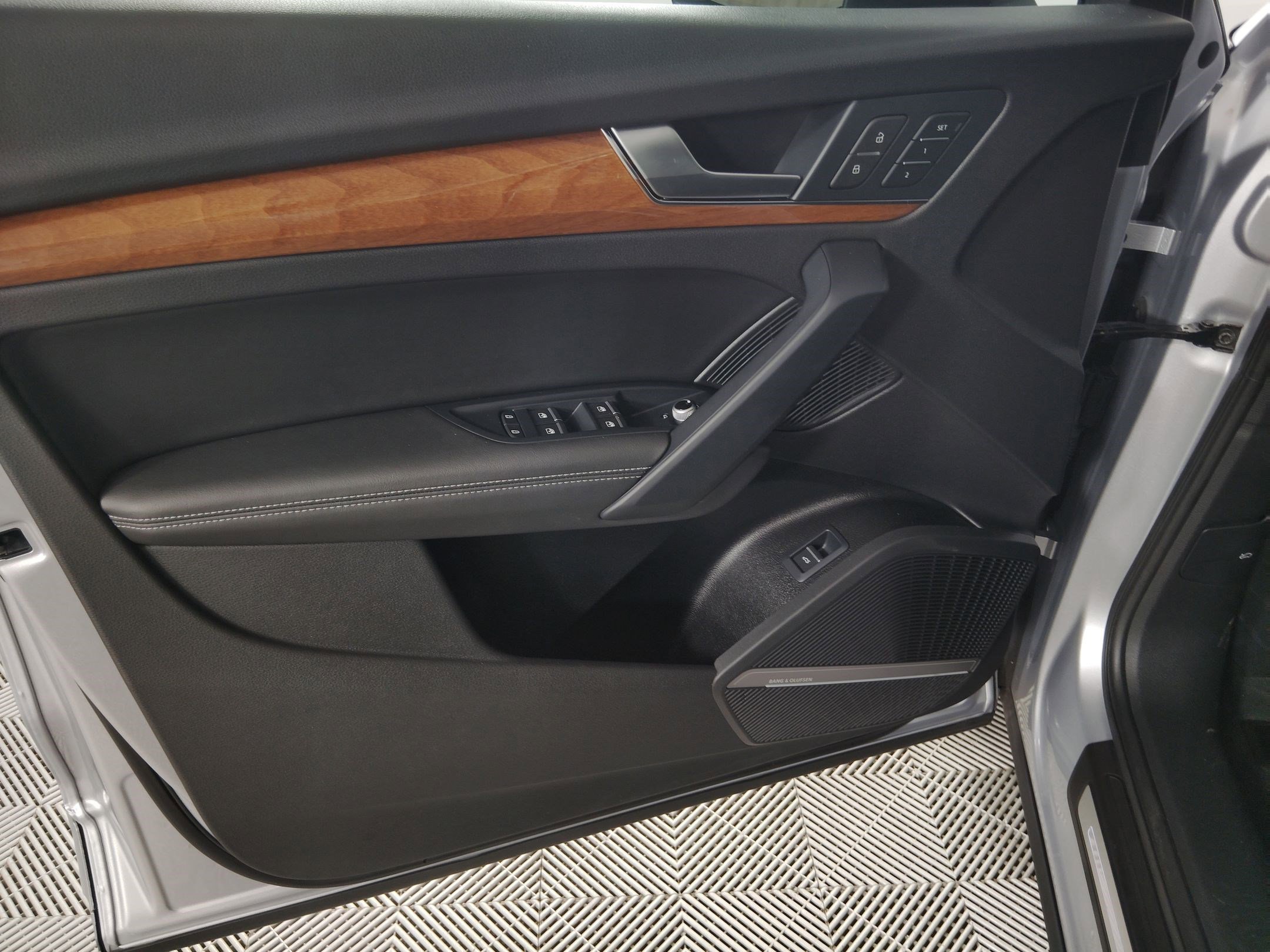 Used 2022 Audi Q5 2.0T Premium Plus w/ Premium Plus Package image 11