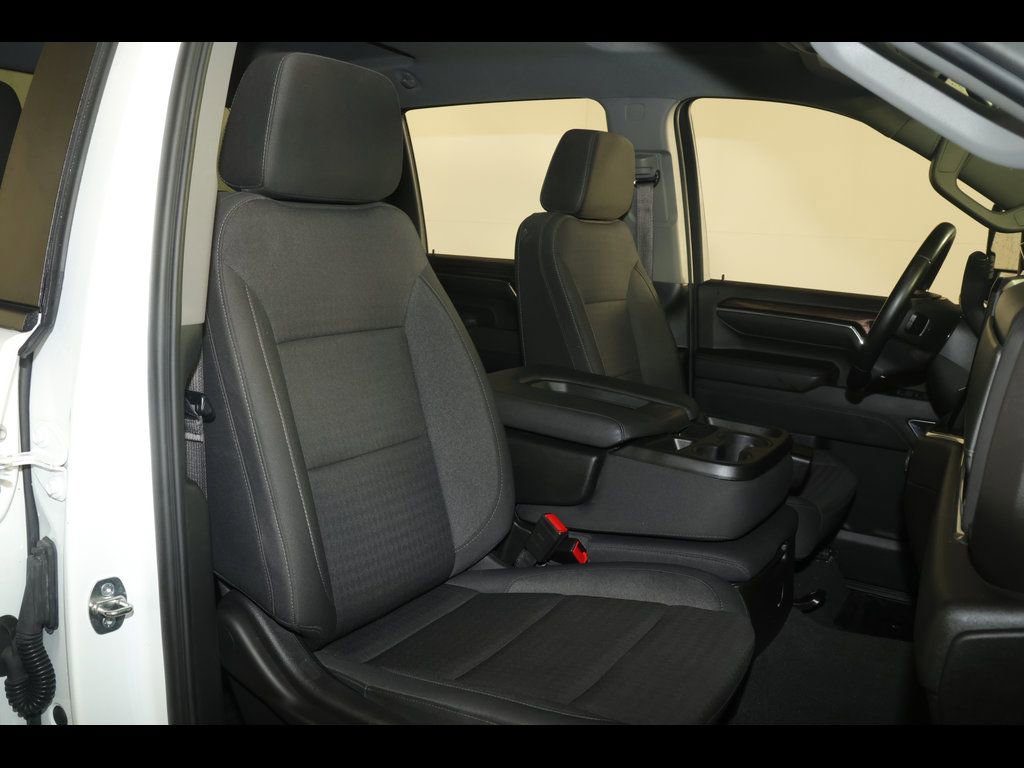 Used 2024 Chevrolet Silverado 2500 LT AWD/4WD image 30