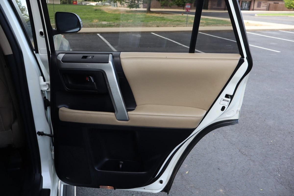 Used 2011 Toyota 4Runner Limited AWD/4WD image 27