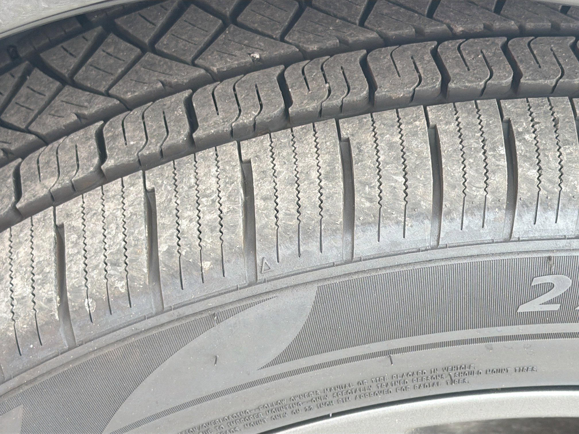 Used 2024 Land Rover Defender 110 V8 image 44