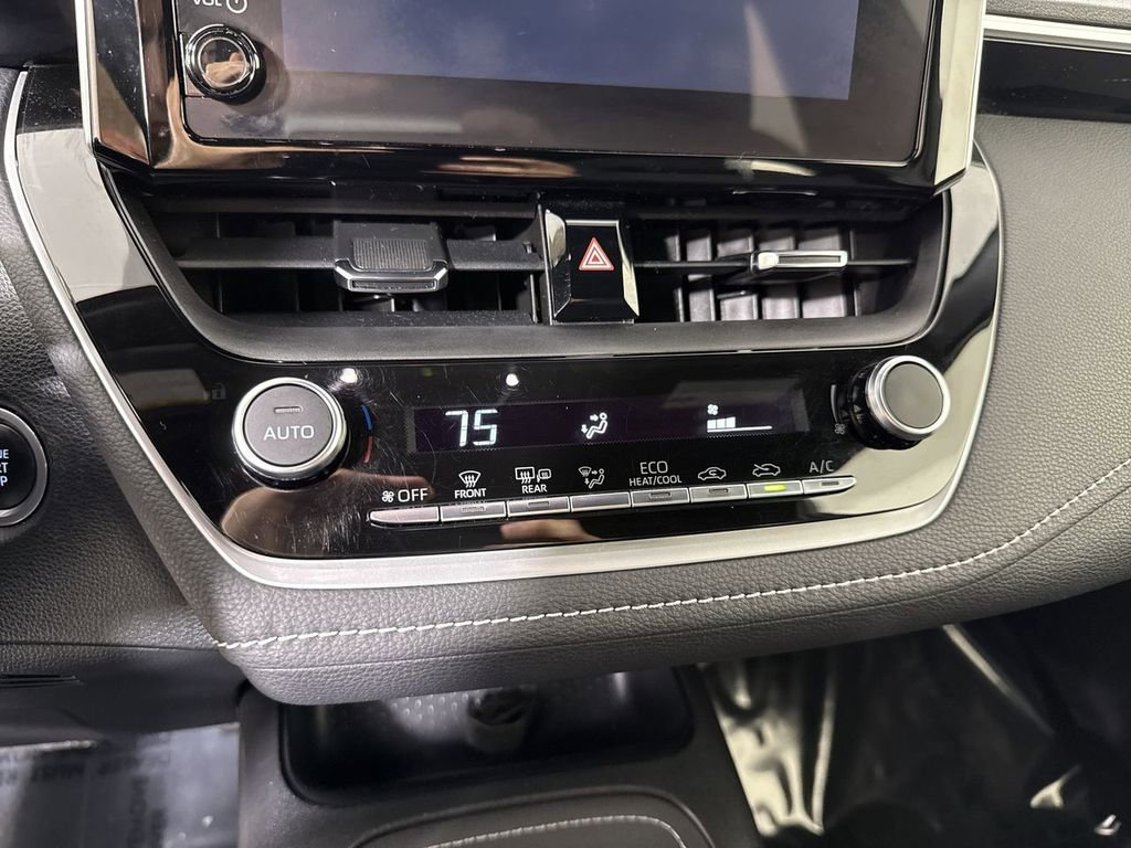 Used 2023 Toyota Corolla SE image 28