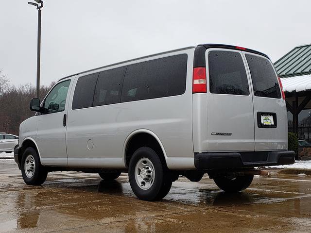 Used 2017 Chevrolet Express 2500 LS image 3
