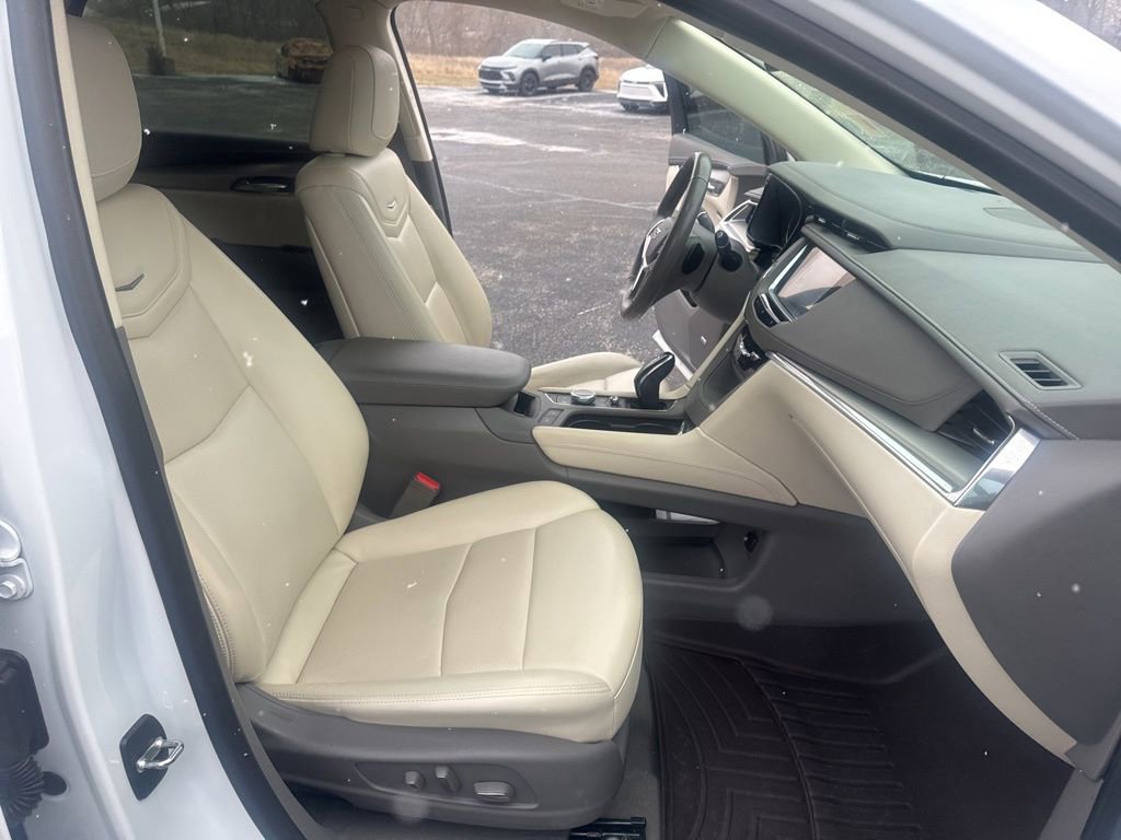 Used 2020 Cadillac XT5 Premium Luxury image 29