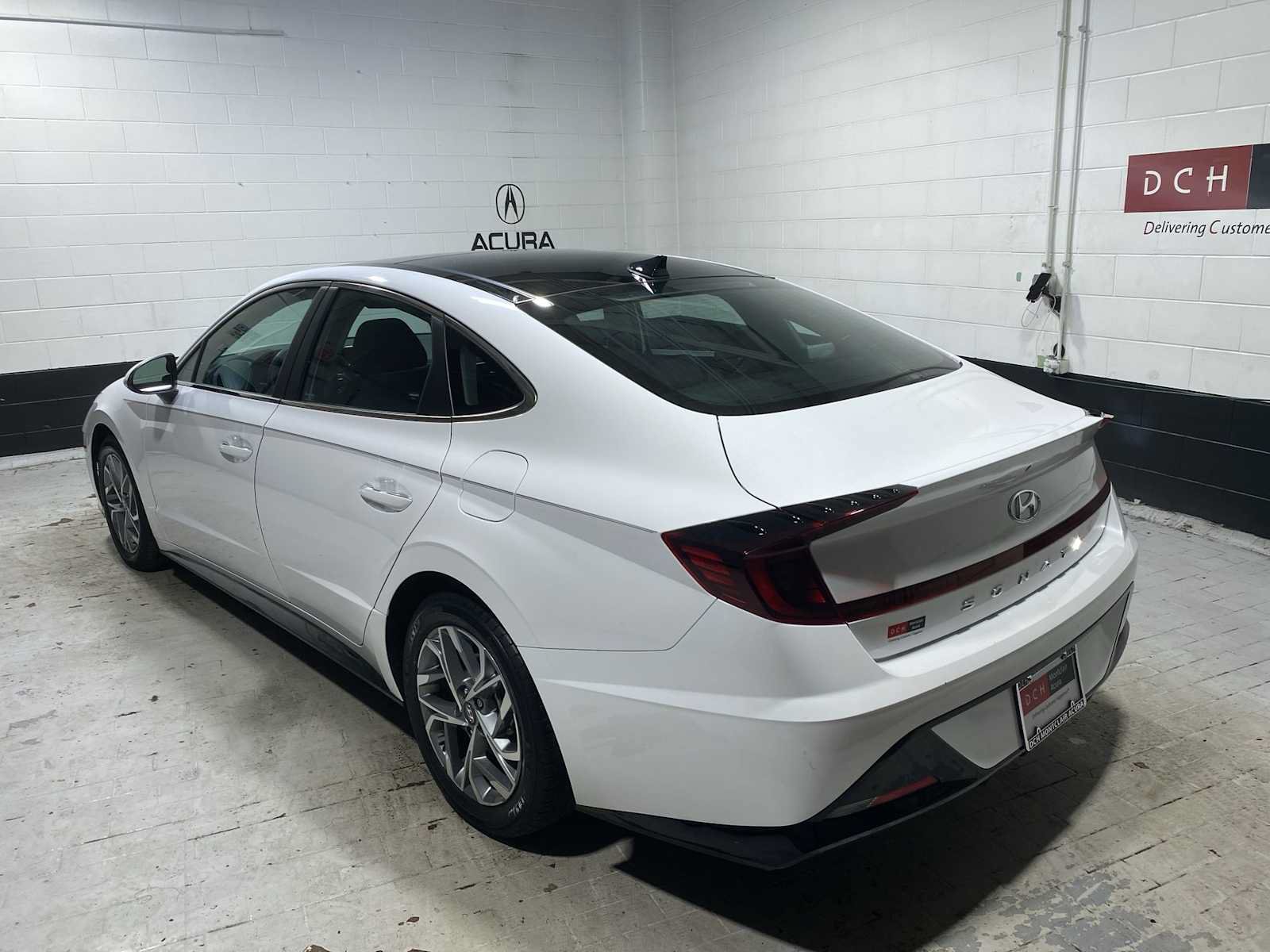 Used 2023 Hyundai Sonata SEL w/ Convenience Package FWD image 4