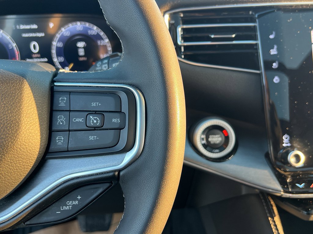 Used 2023 Jeep Wagoneer Series II w/ Convenience Group I image 38