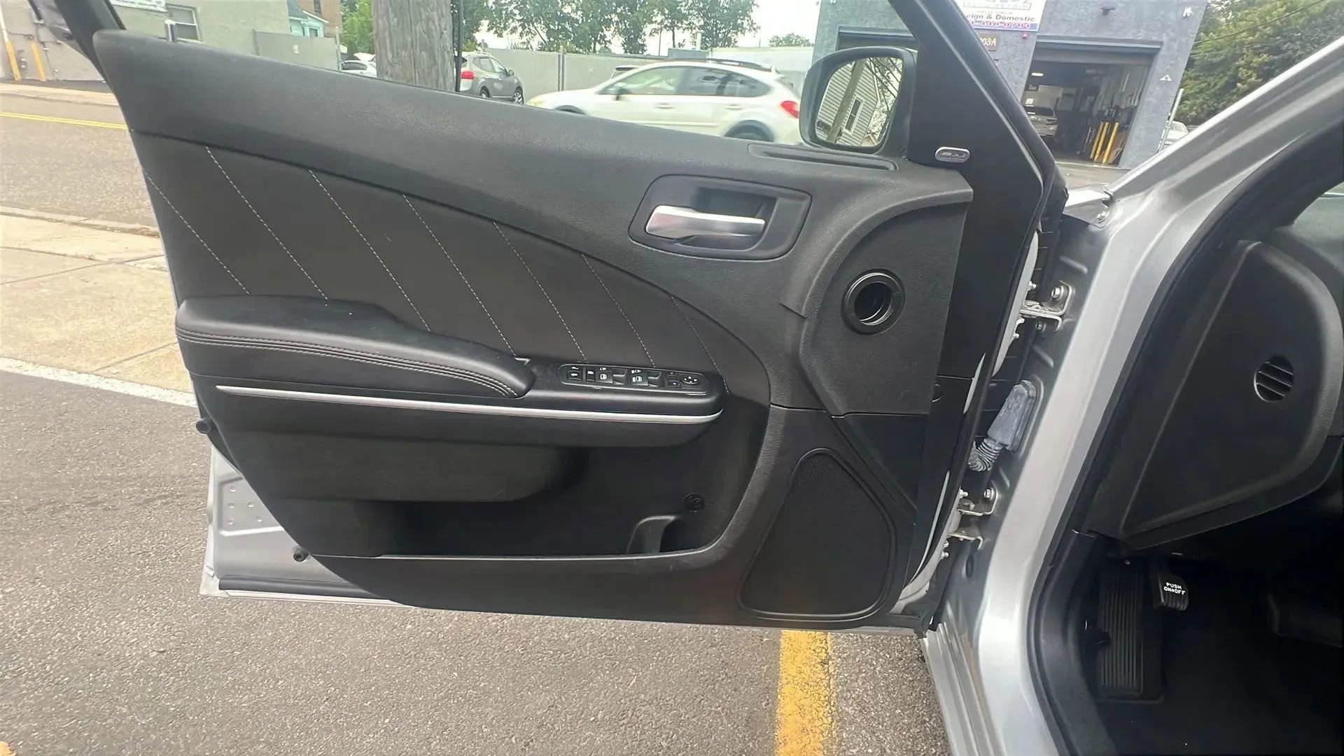 Used 2023 Dodge Charger SXT RWD image 21