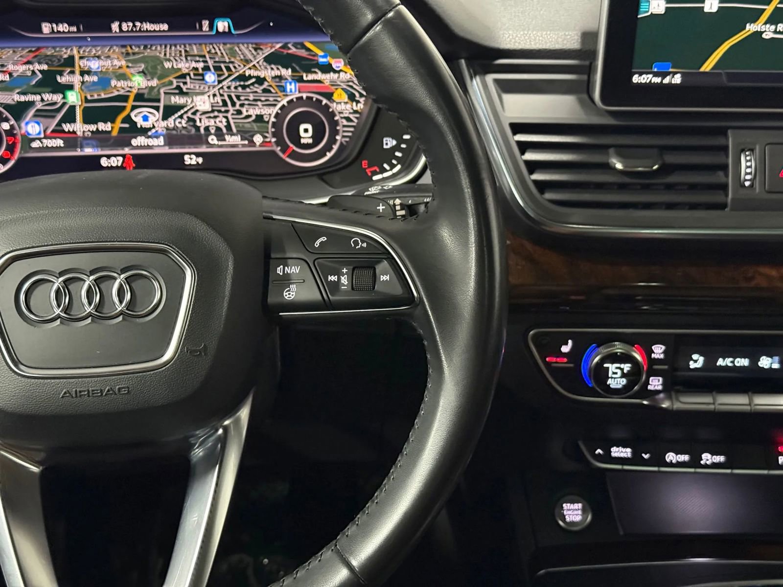 Used 2018 Audi Q5 2.0T Premium Plus w/ Premium Plus Package AWD/4WD image 25