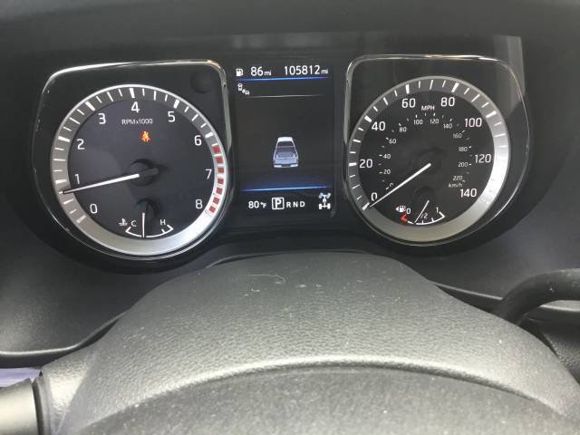 Used 2019 Nissan Titan SV w/ SV Convenience Package AWD/4WD image 16