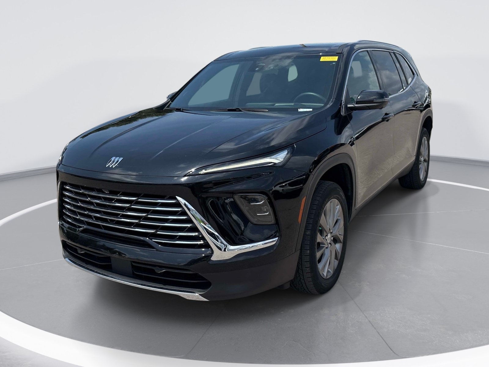 Used 2025 Buick Enclave Preferred w/ Power Package FWD image 3