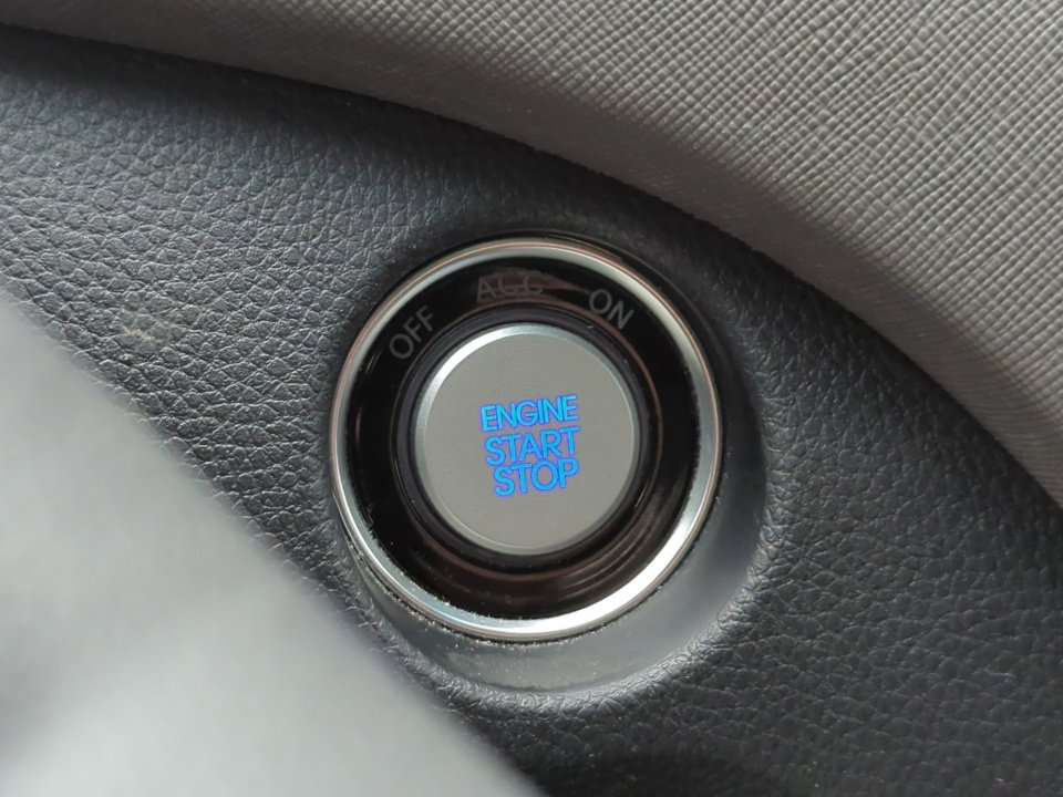 Used 2018 Hyundai Santa Fe Sport FWD image 33