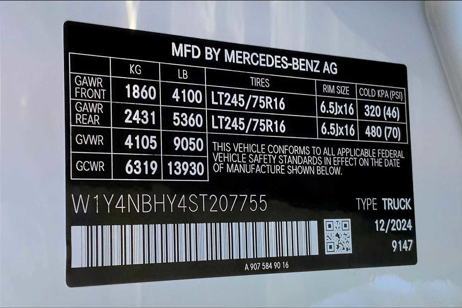 New 2025 Mercedes-Benz Sprinter 2500 image 13