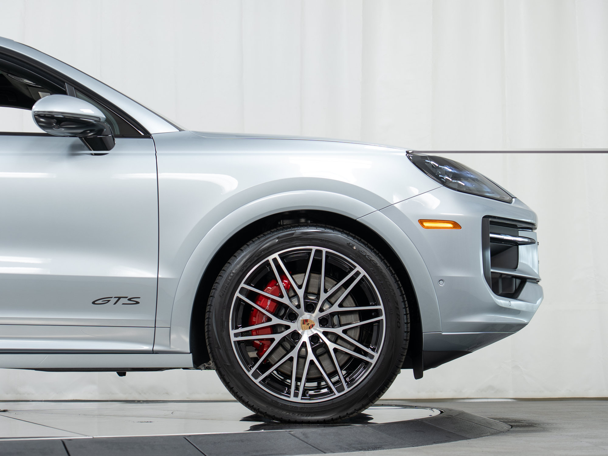 New 2026 Porsche Cayenne GTS AWD/4WD image 11
