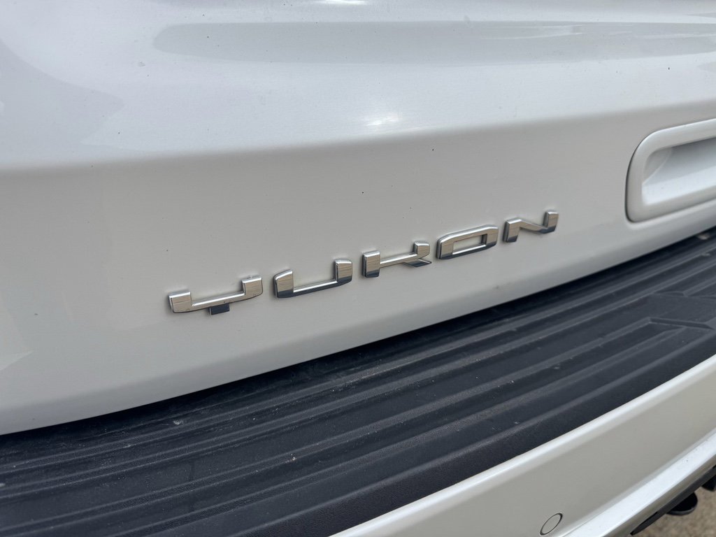 Used 2022 GMC Yukon XL Denali w/ Denali Reserve Package image 10