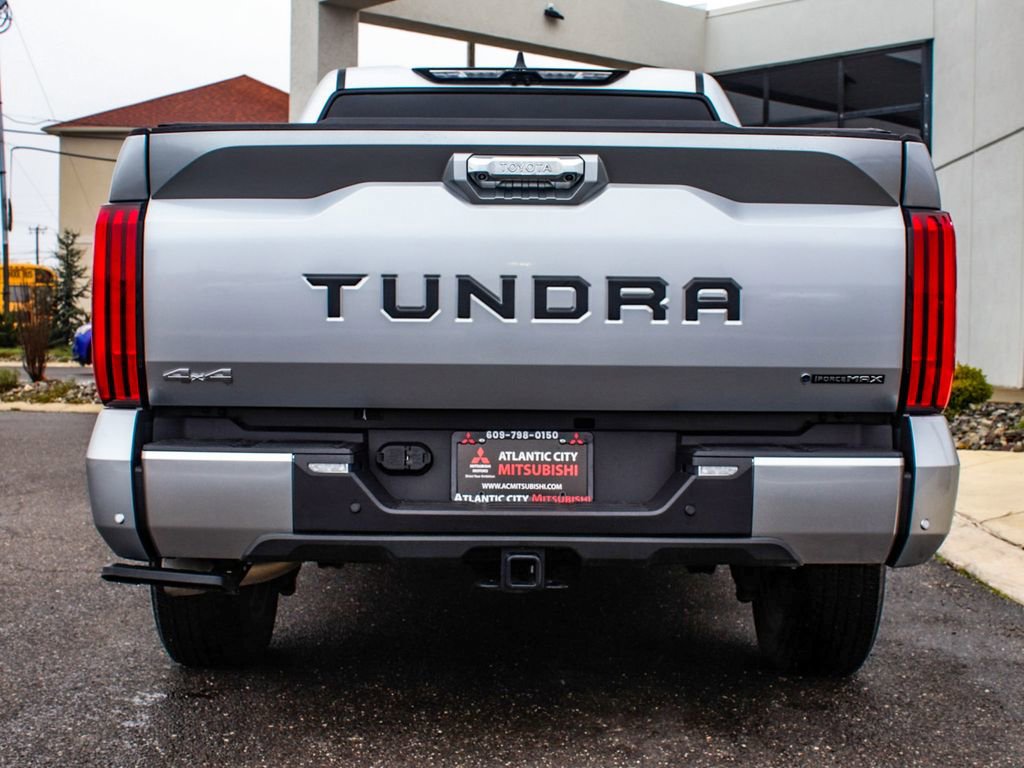 Used 2025 Toyota Tundra Limited AWD/4WD image 5