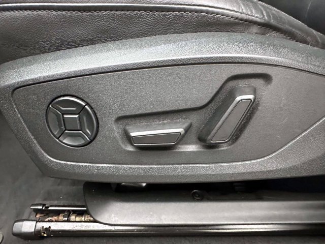 Used 2021 Audi Q3 2.0T Premium w/ Convenience Package AWD/4WD image 20