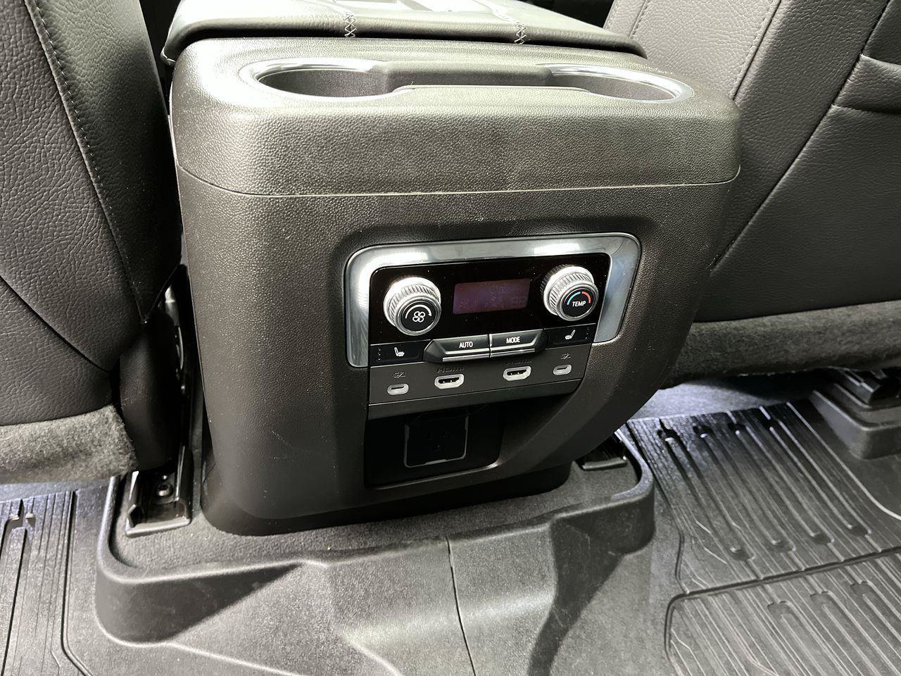 Certified 2023 GMC Yukon XL Denali AWD/4WD image 14