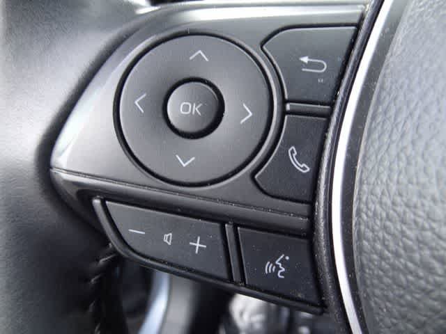 Used 2025 Toyota Corolla Cross XLE AWD/4WD image 16