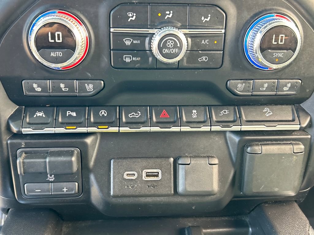 Used 2019 GMC Sierra 1500 AT4 w/ Off Road Performance Package image 16