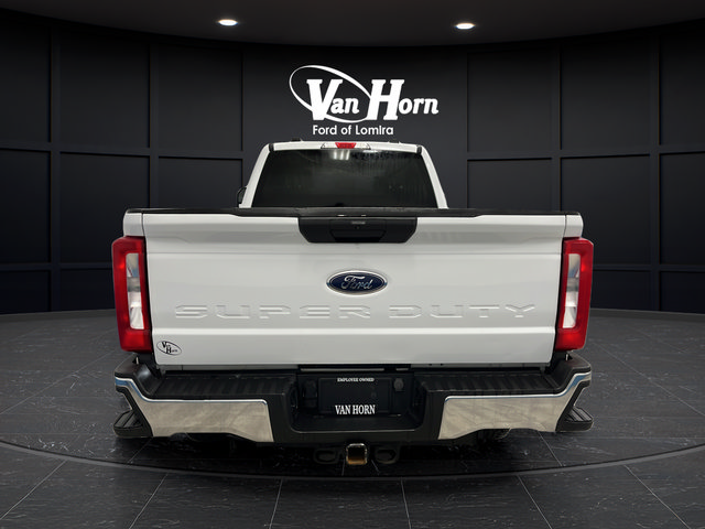 Used 2024 Ford F250 XLT AWD/4WD image 4