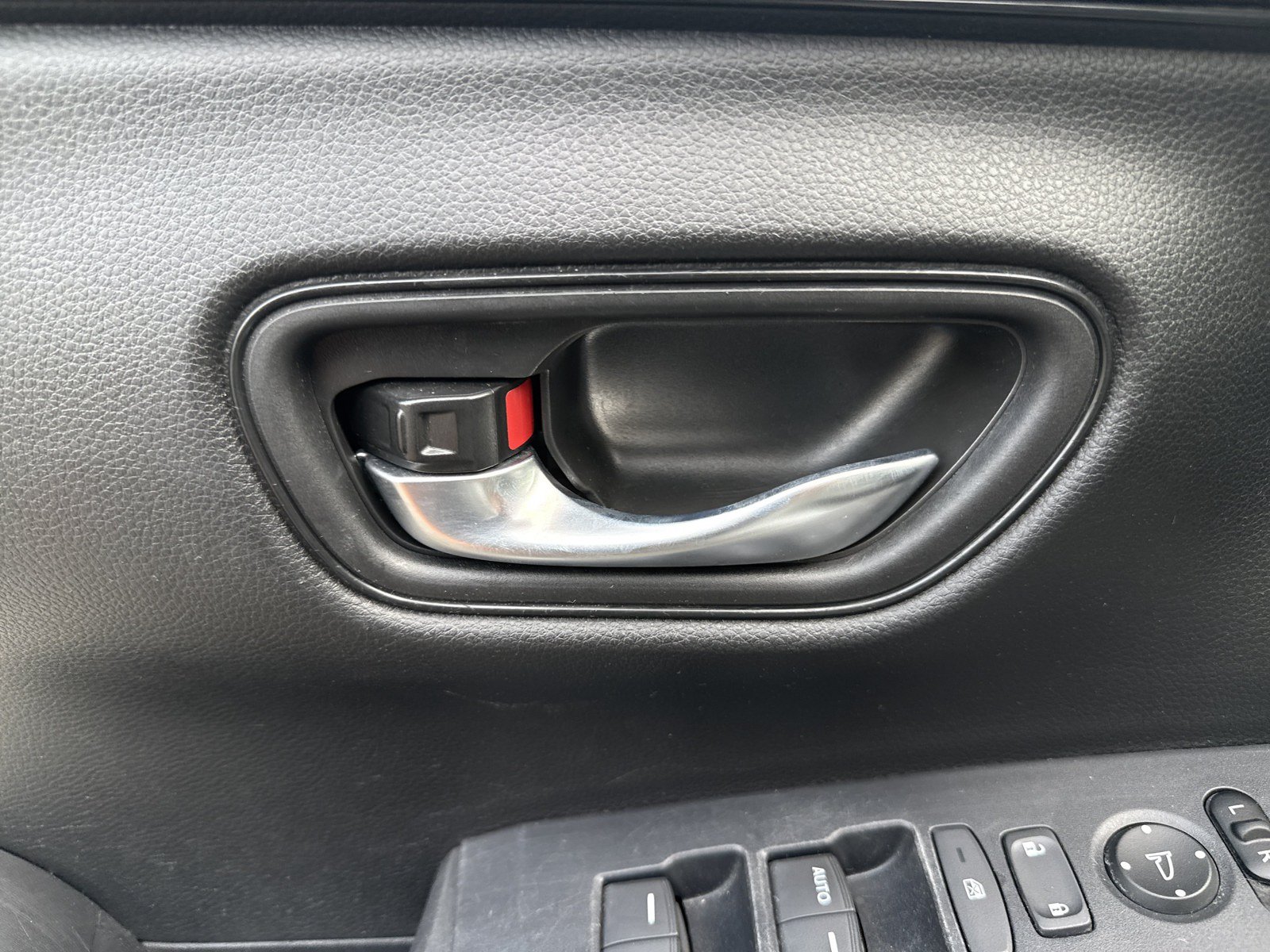 Used 2024 Honda HR-V LX image 10