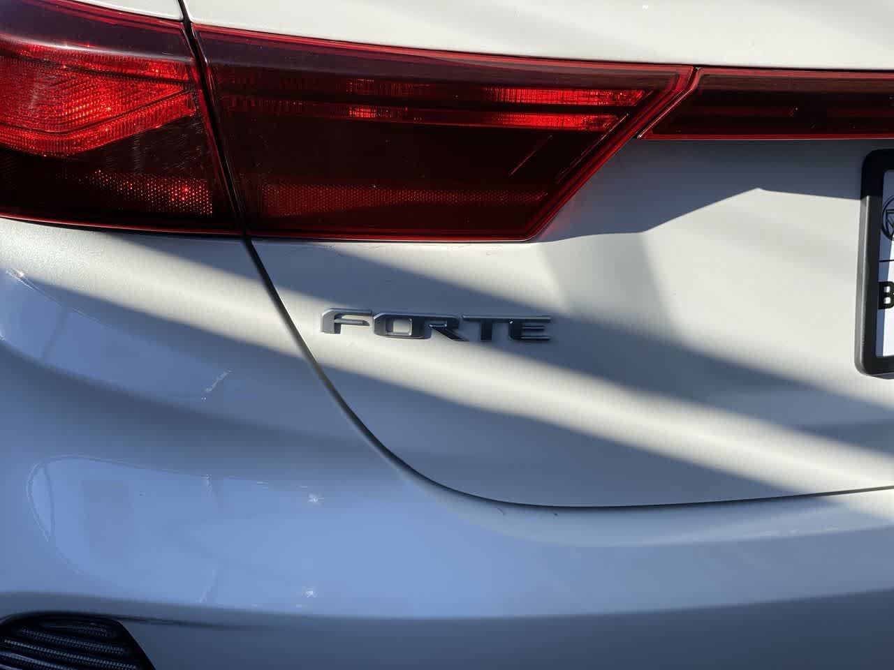 Used 2024 Kia Forte LXS w/ LXS Technology Package FWD image 10