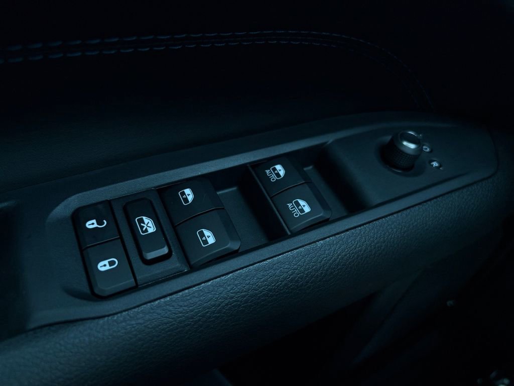 New 2026 Jeep Compass Latitude image 12