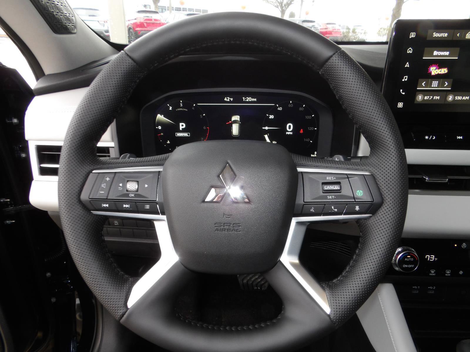 New 2026 Mitsubishi Outlander SE image 31