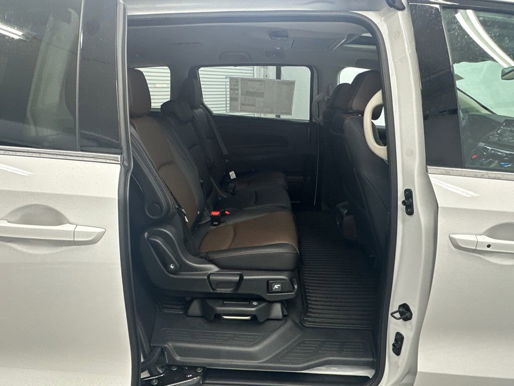 New 2026 Honda Odyssey Elite image 17