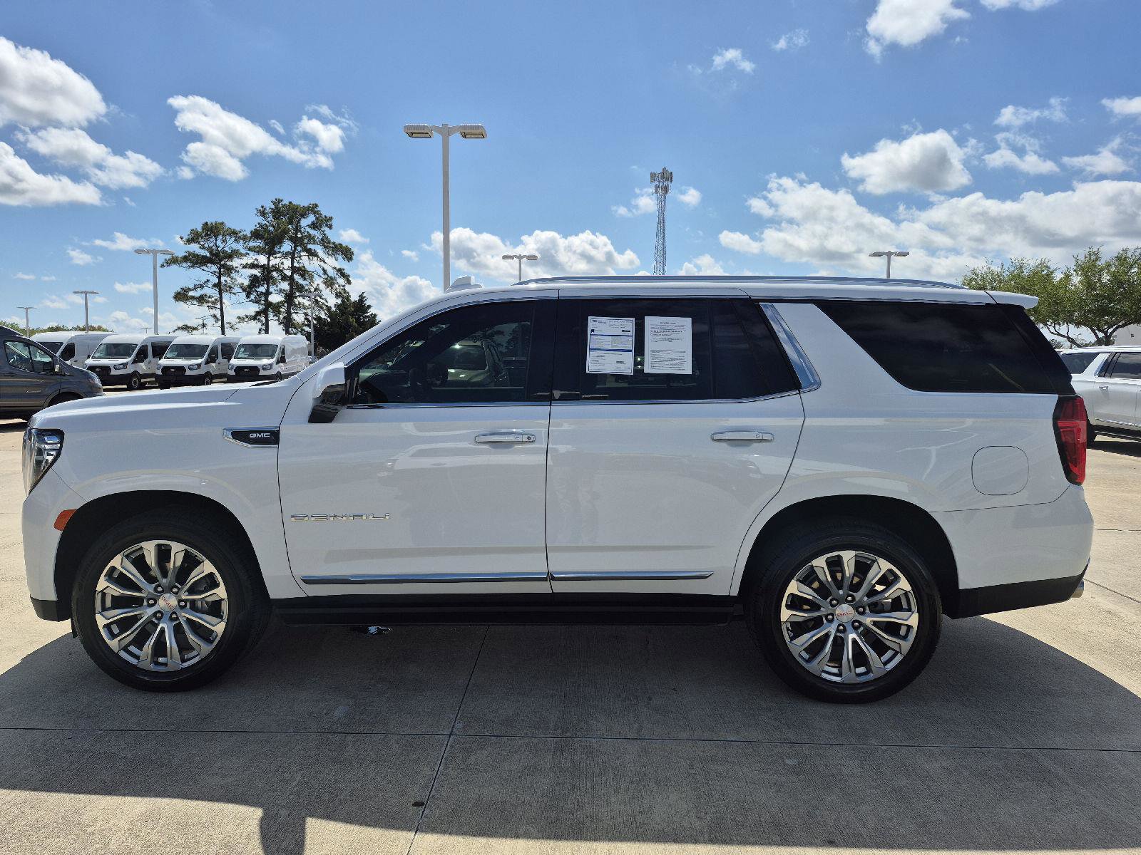 Used 2023 GMC Yukon Denali w/ LPO, Floor Liner Package image 18