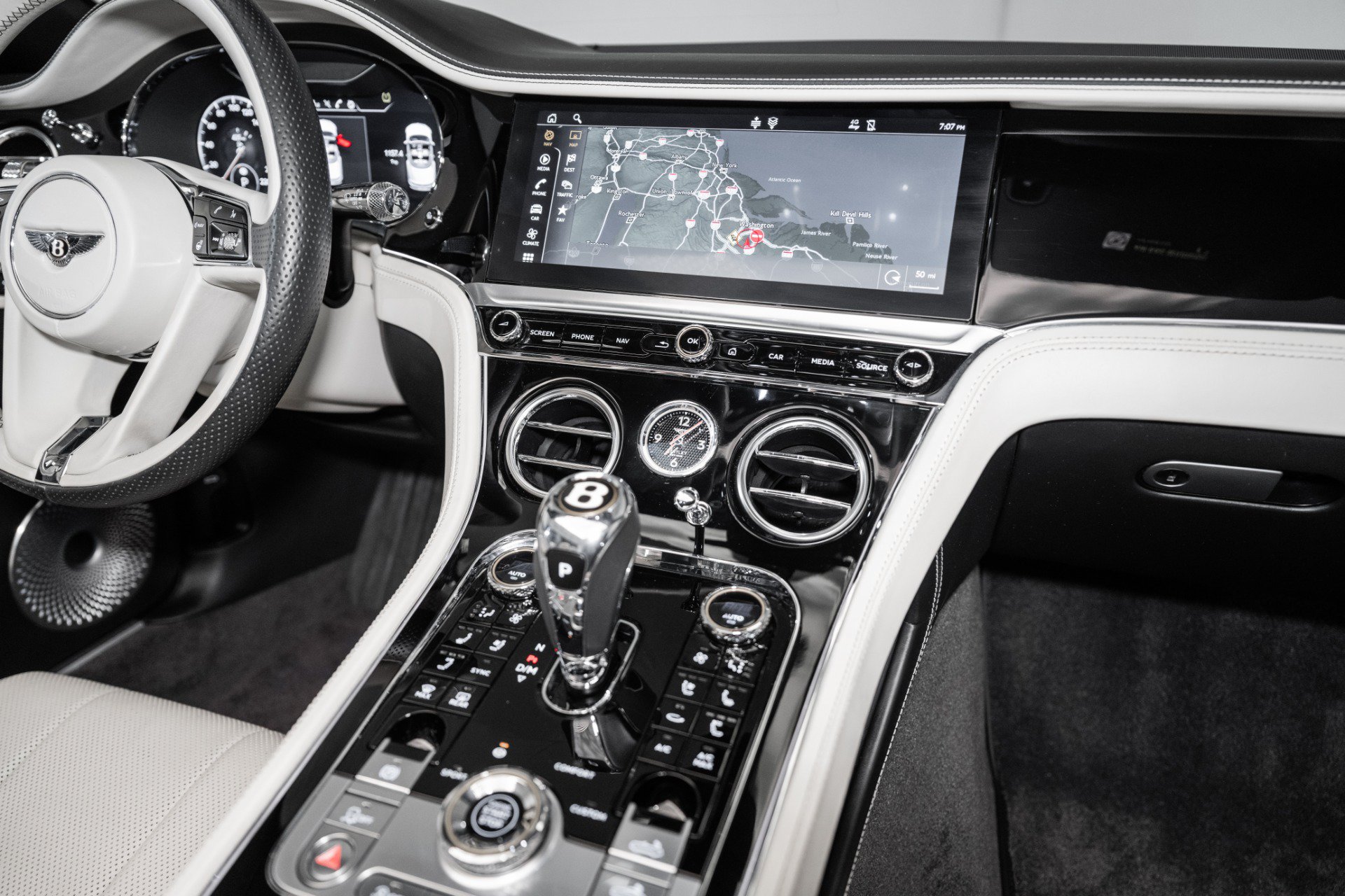Certified 2020 Bentley Continental GT V8 AWD/4WD image 27