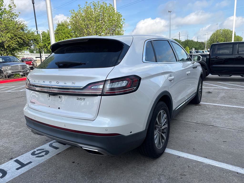 Used 2019 Lincoln Nautilus Select image 7