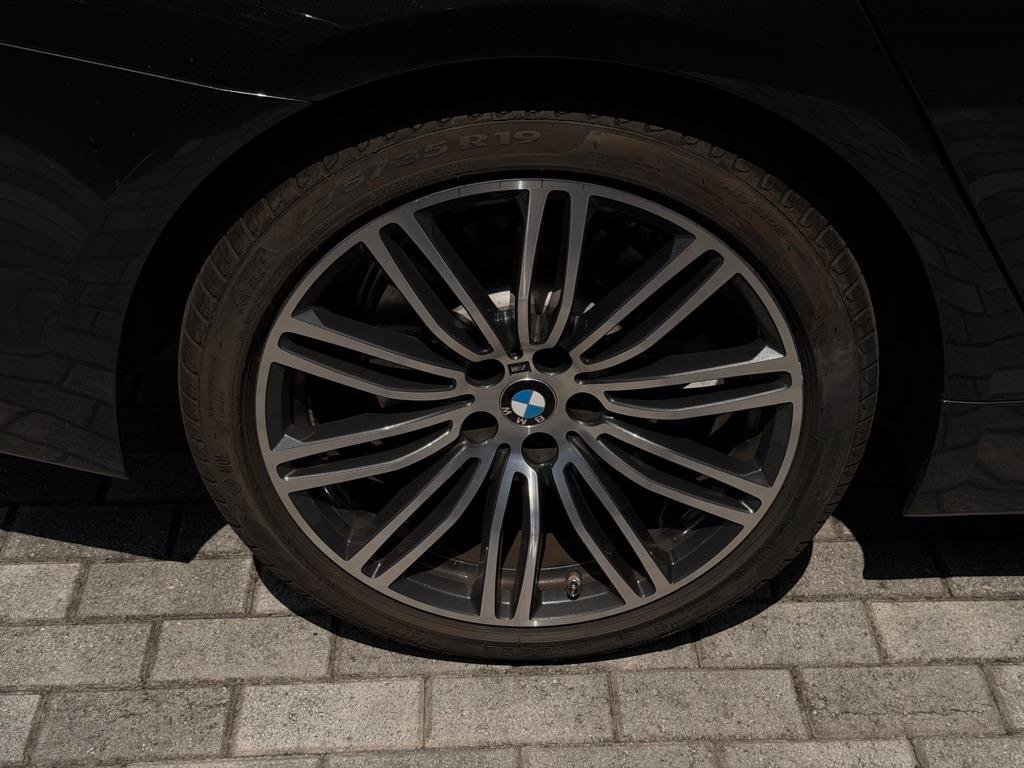 Used 2020 BMW 530i w/ M Sport Package RWD image 27