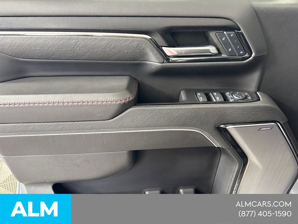 Used 2024 GMC Sierra 2500 AT4X image 14