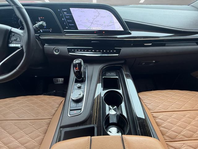 Used 2023 Cadillac Escalade ESV Premium Luxury AWD/4WD image 3