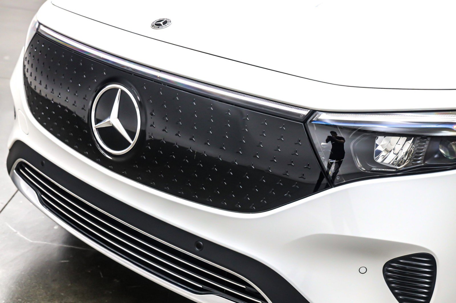 Used 2024 Mercedes-Benz EQB 250+ image 13