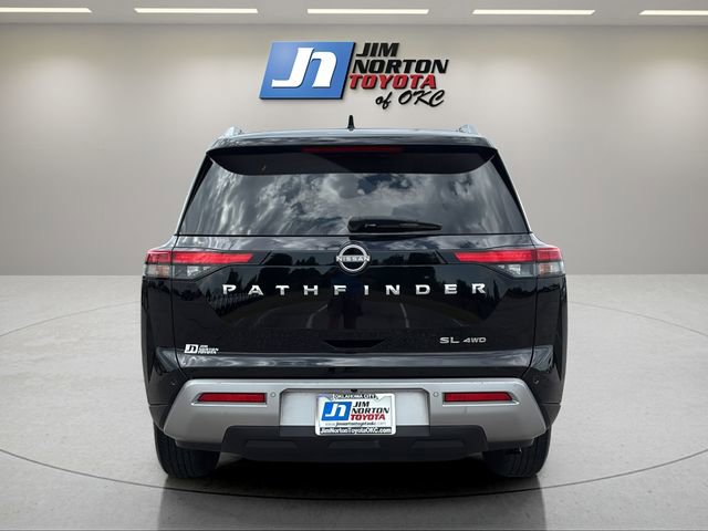 Used 2023 Nissan Pathfinder SL AWD/4WD image 6