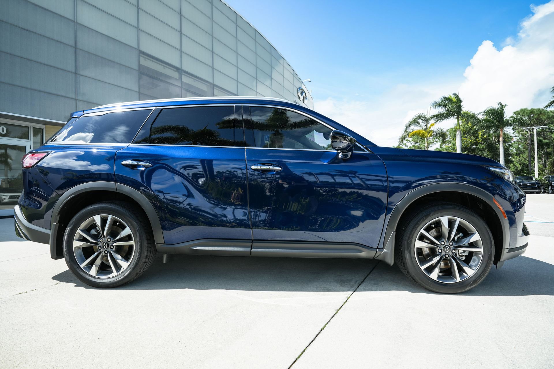 Used 2025 INFINITI QX60 Luxe w/ Vision Package image 24