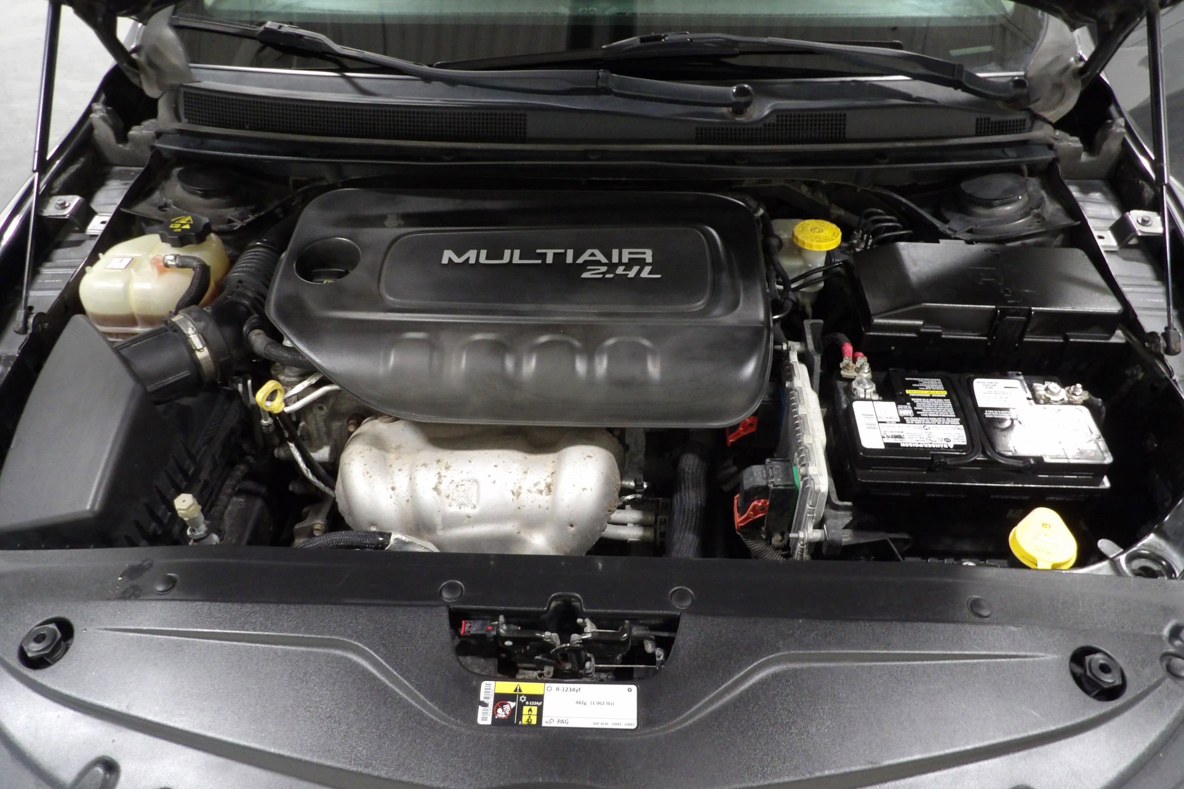 Used 2015 Chrysler 200 Limited w/ Convenience Group image 20