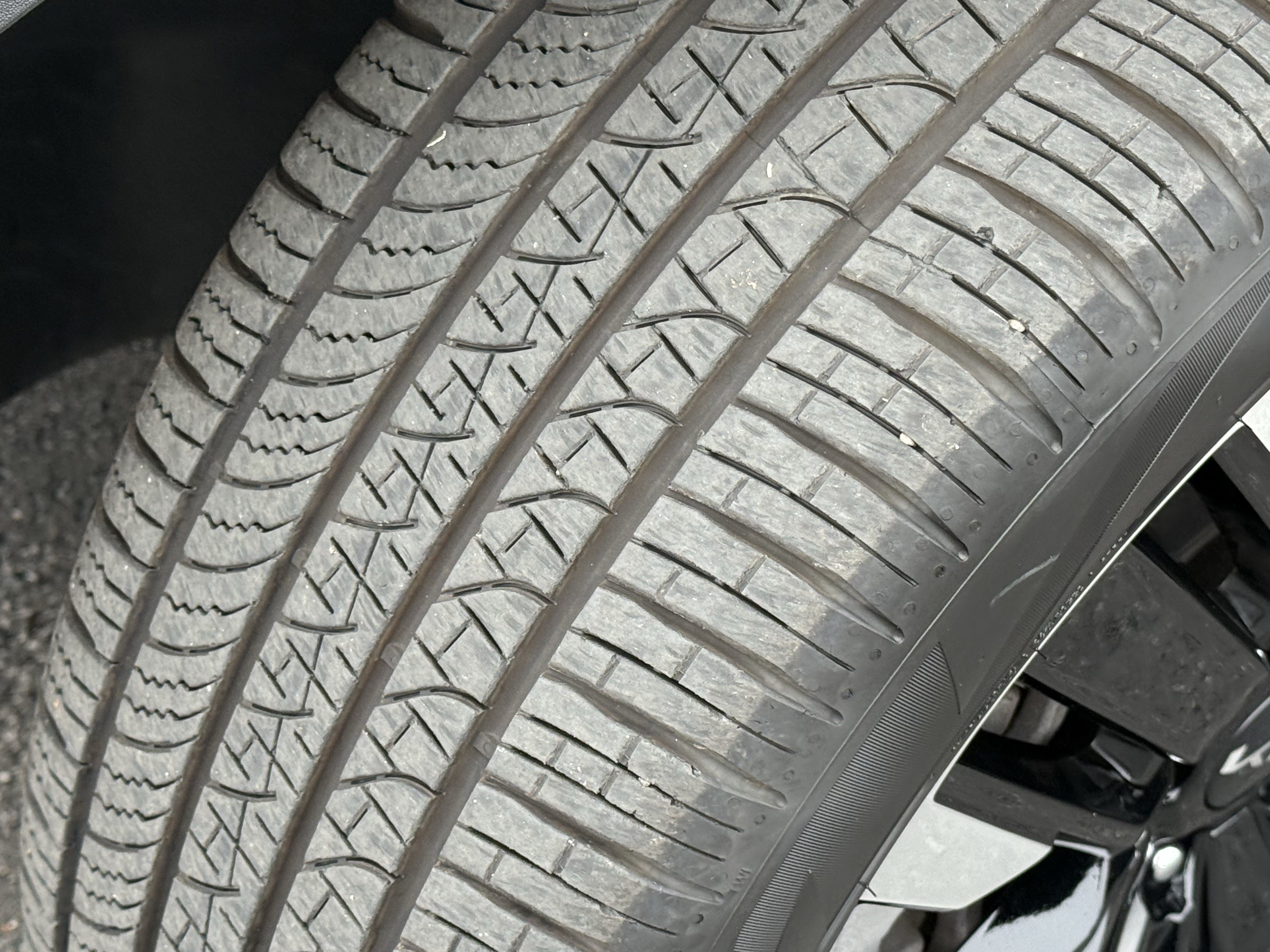 Used 2025 Kia Telluride SX FWD image 11